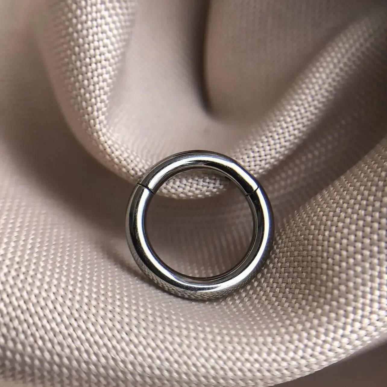 G23 Titan Nasenring 14G 16G 18 – Septum Clicker Ring Bewertung und Preis
